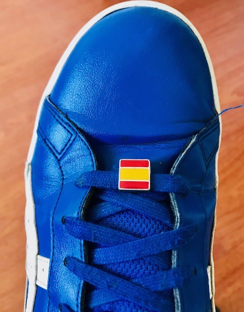 adorno-zapatillas-bandera-de-España 